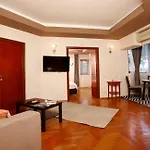 アパート Chill And Relax Spacious 3Br Up To 8 Guests!! Old Town ブカレスト