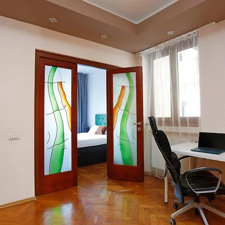 Daire Chill & Relax - 3Bdr Cozy & Roomy -Near Old Town Bükreş