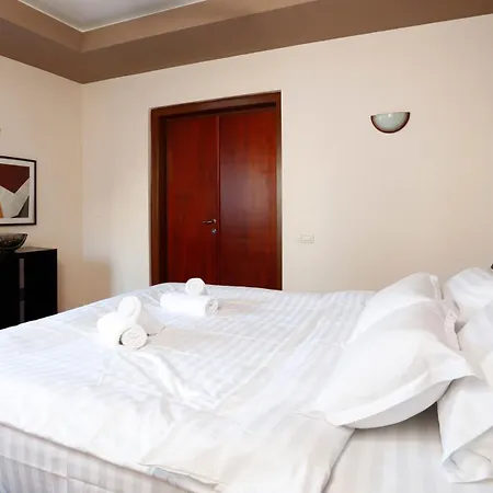 Appartamento Near Old Town - Chill & Relax - 3bdr Cozy & Roomy *