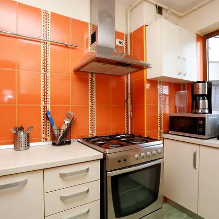 Chill & Relax - Cozy & Roomy -3Bdr Near Old Town *