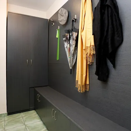 Chill & Relax - Cozy & Roomy -3Bdr Near Old Town Appartement Boekarest