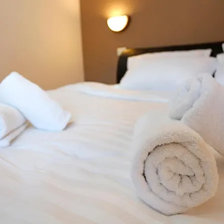Chill & Relax - Cozy & Roomy -3Bdr Near Old Town Appartement Boekarest