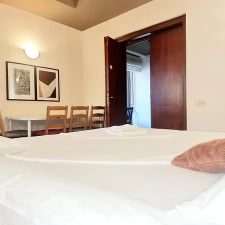 Chill & Relax - 3Bdr Cozy & Roomy -Near Old Town Apartment Bucharest