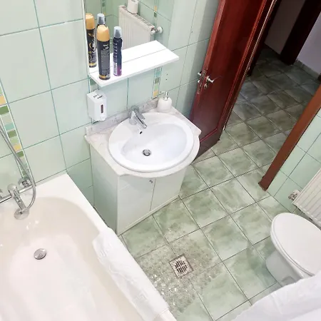 Chill & Relax - Cozy & Roomy -3Bdr Near Old Town *
