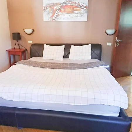 Chill & Relax - Cozy & Roomy -3Bdr Near Old Town Appartement