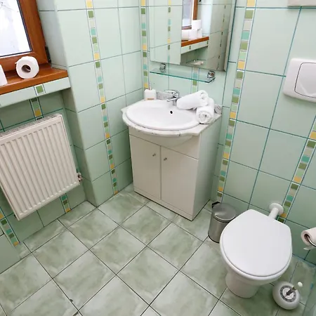 Chill & Relax - Cozy & Roomy -3Bdr Near Old Town