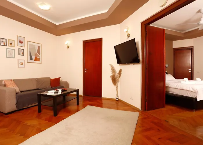 Chill And Relax Spacious 3Br Up To 8 Guests!! Old Town Lejlighed Bukarest