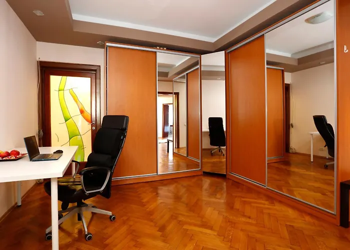 Near Old Town - Chill & Relax Up To 8 Guests *