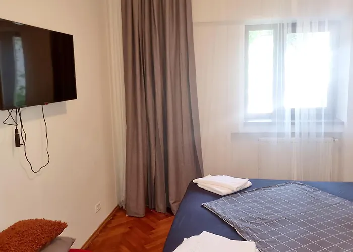 Near Old Town - Chill & Relax Up To 8 Guests